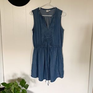 GAP Denim-like Dress!